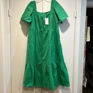 NWT Greylin size medium square neck green midi dress with sleeves and pockets